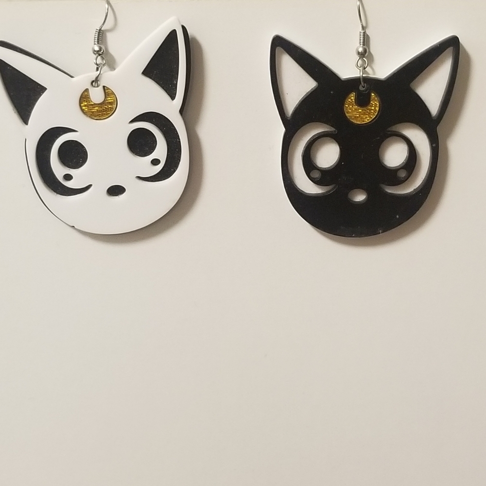 Sailor Moon earrings!!